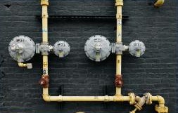 Gas piping installation
